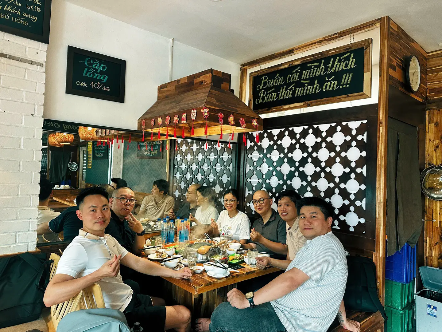Đi ăn sau những giờ học căng thẳng